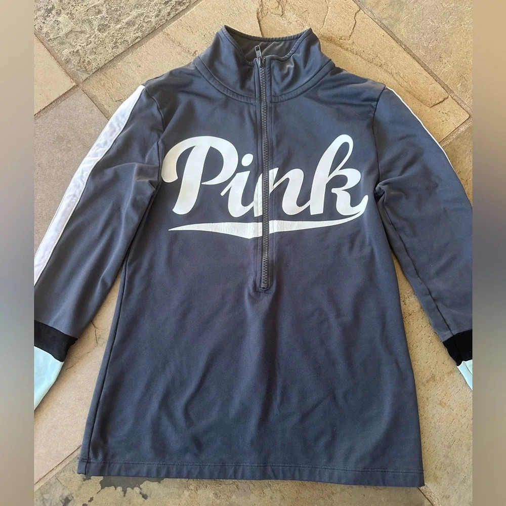 Victoria’s Secret PINK Gray 1/2 Zip Pullover Athletic Top Colorblock Size XS - Picture 3 of 6